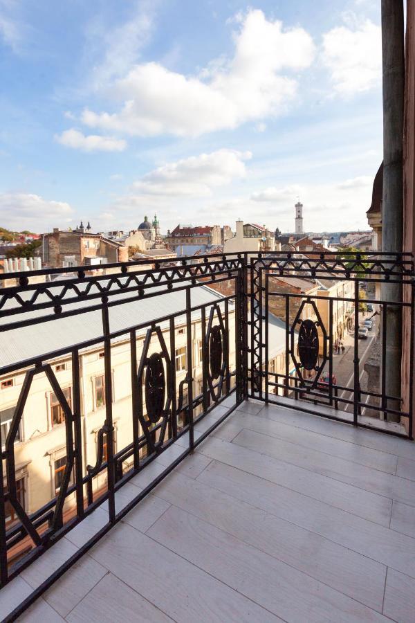 Leogrand Apartments On Khmelnytskoho 11 Lviv Kültér fotó