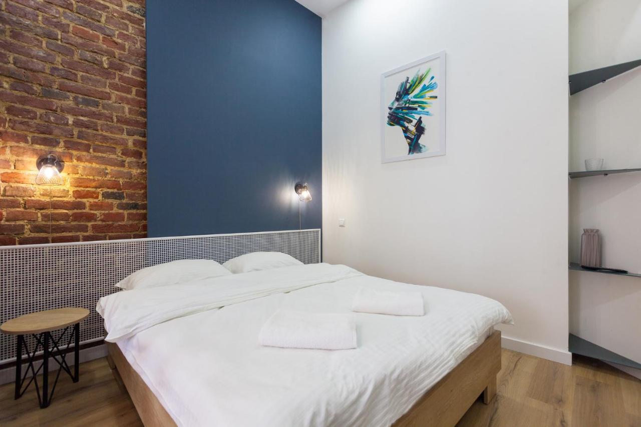 Leogrand Apartments On Khmelnytskoho 11 Lviv Kültér fotó