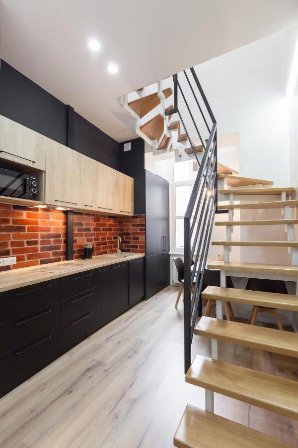 Leogrand Apartments On Khmelnytskoho 11 Lviv Kültér fotó