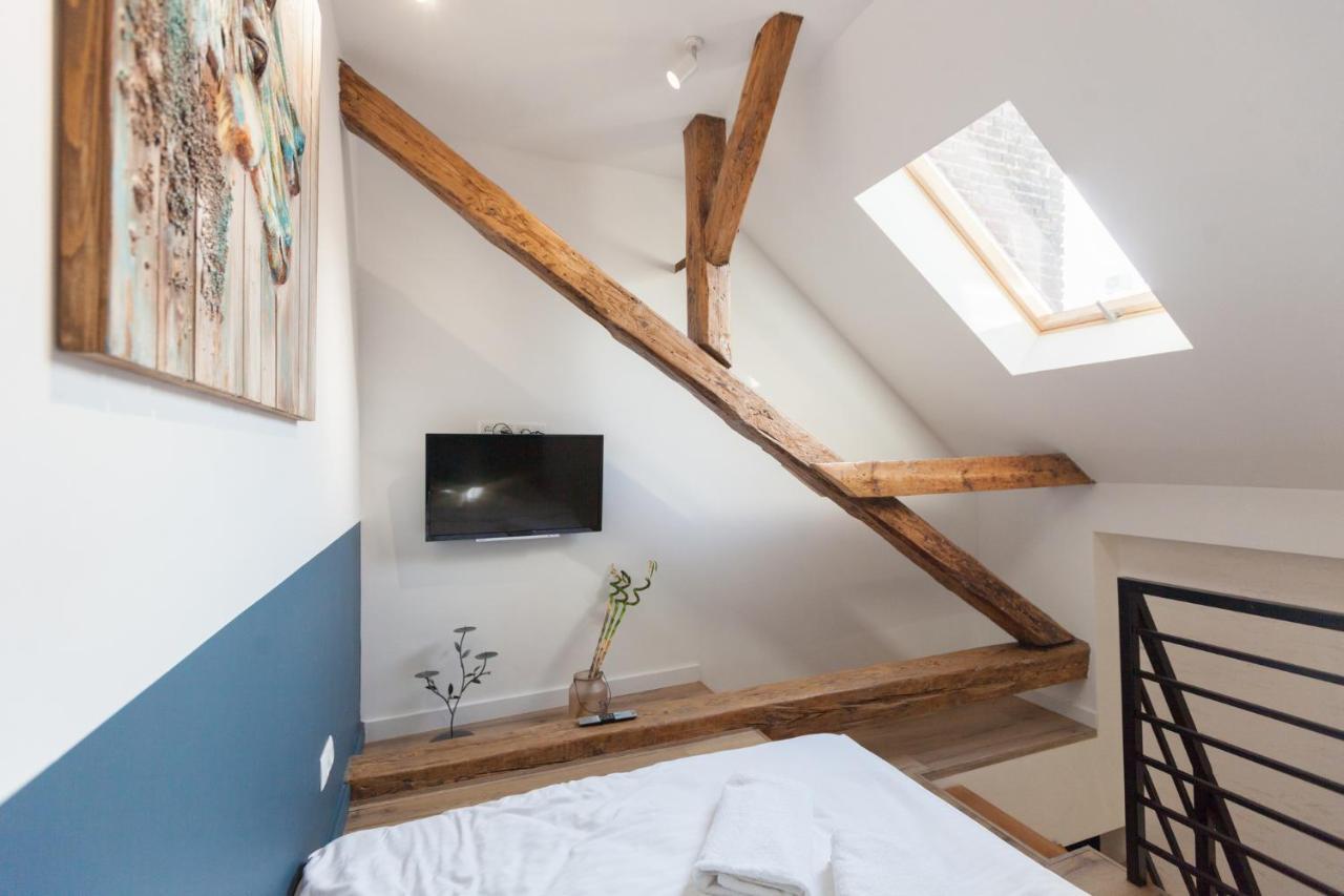 Leogrand Apartments On Khmelnytskoho 11 Lviv Kültér fotó