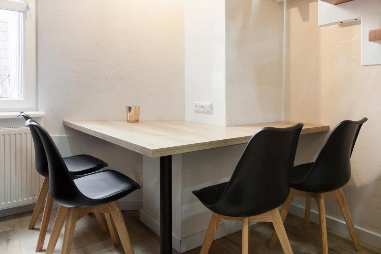 Leogrand Apartments On Khmelnytskoho 11 Lviv Kültér fotó