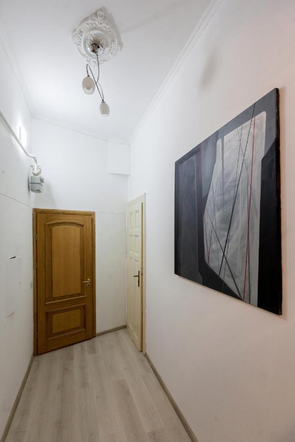 Leogrand Apartments On Khmelnytskoho 11 Lviv Kültér fotó