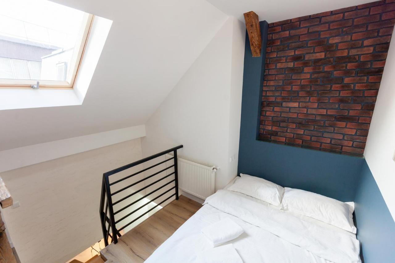 Leogrand Apartments On Khmelnytskoho 11 Lviv Kültér fotó